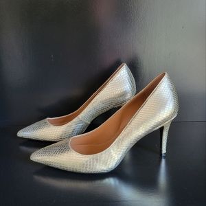 Calvin Klein Gayle Gold Heels pumps Brand New Size 7 Shoes